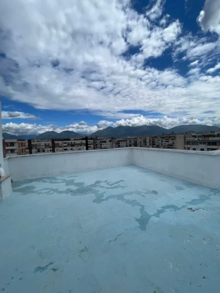 Tirane, jepet me qera apartament 1+1+Ballkon Kati 9, 75 m² 400 € (Astir)