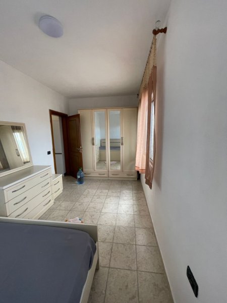 Tirane, jepet me qera apartament 1+1+Ballkon Kati 9, 75 m² 400 € (Astir)