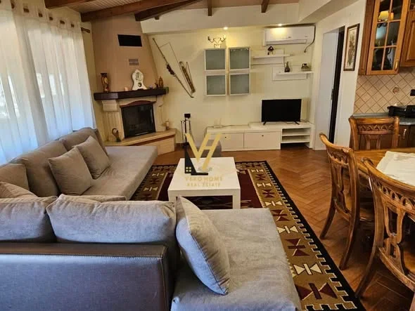 Tirane, jepet me qera apartament 3+1+Ballkon Kati 3, 110 m² 800 € (VILAT GJERMANE)