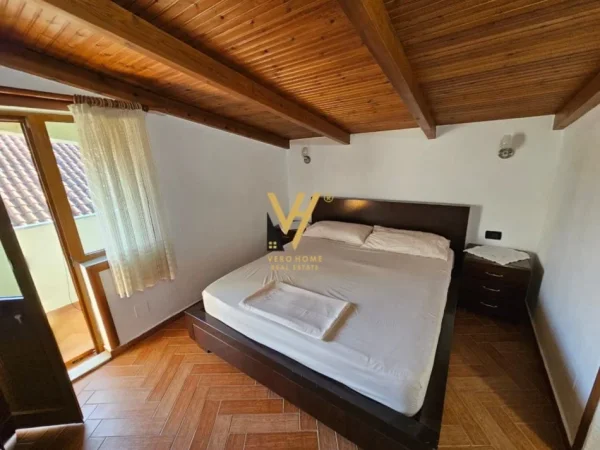 Tirane, jepet me qera apartament 3+1+Ballkon Kati 3, 110 m² 800 € (VILAT GJERMANE)