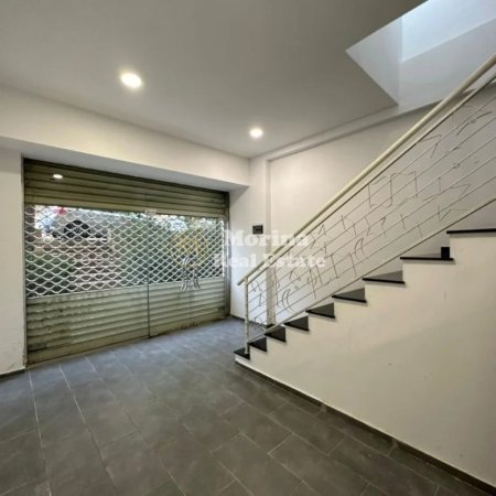 Tirane, shitet apartament 2+1 Kati 1, 151 m² 150.000 € (Fresku)