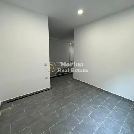 Tirane, shitet apartament 2+1 Kati 1, 151 m² 150.000 € (Fresku)