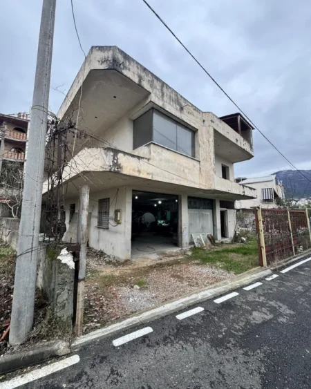 Tirane, shes Vile 2 Kate , 306 m², 243 m2 truall 190.000 € (Kodra e Priftit)