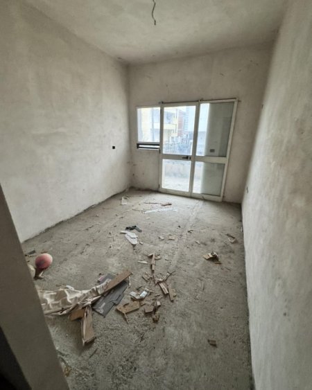 Tirane, shes Vile 2 Kate , 306 m², 243 m2 truall 190.000 € (Kodra e Priftit)