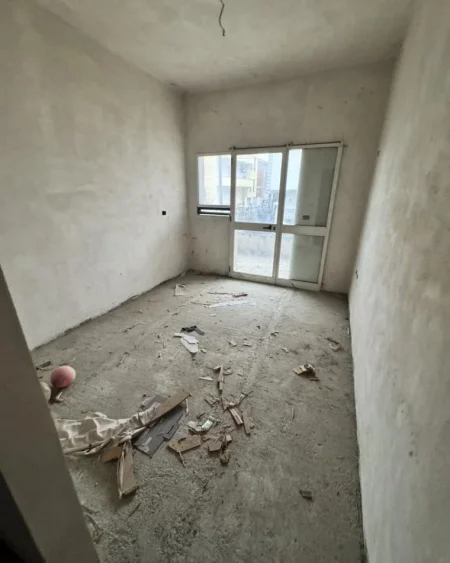 Tirane, shes Vile 2 Kate , 306 m², 243 m2 truall 190.000 € (Kodra e Priftit)