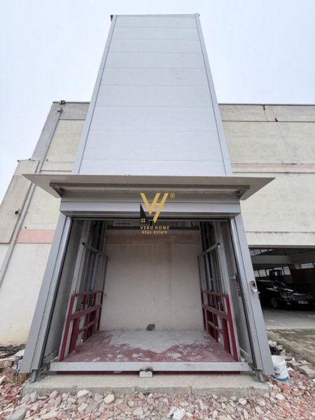 Tirane, jepet me qera kapanon Kati 0, 720 m² 720 € (VAQARR)