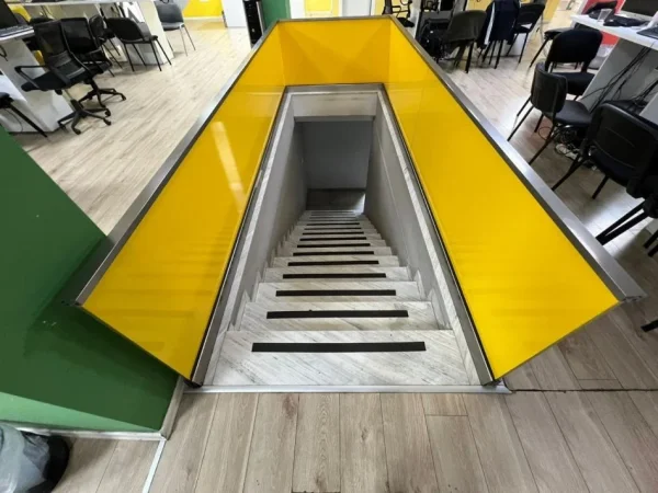 Tirane, jepet me qera zyre Kati 0, 515 m² 6.000 € (RRUGA E DIBRES)