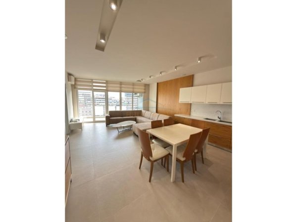 Tirane, shitet apartament 2+1 Kati 7, 118 m² 355.000 € (KOMUNA E PARISIT)