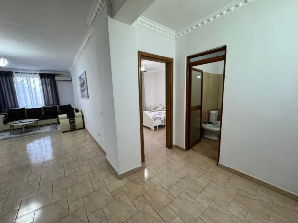 Durres, jepet me qera apartament 1+1+Ballkon Kati 5, 70 m² 500 € (durres)