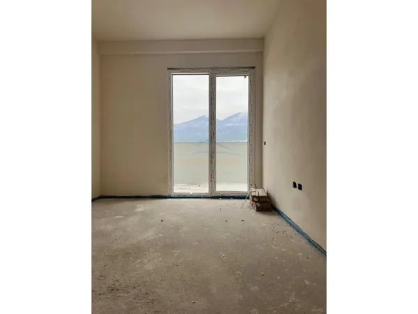 Tirane, shitet apartament 2+1 Kati 4, 84 m² 176.000 € 