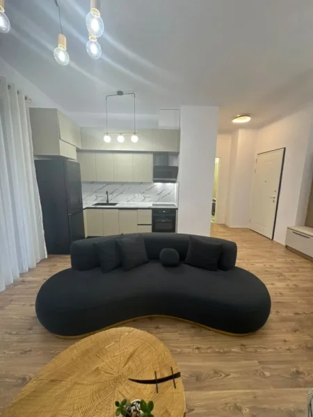 Shqiperi, jepet me qera apartament 1+1+Ballkon Kati 3, 82 m² 800 € (Kompleksi Delijorgji)