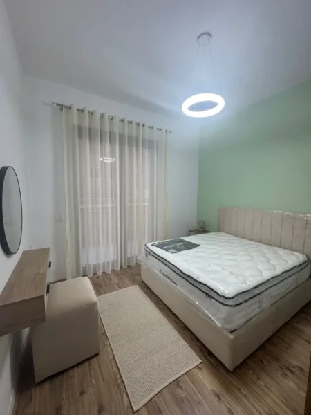 Shqiperi, jepet me qera apartament 1+1+Ballkon Kati 3, 82 m² 800 € (Kompleksi Delijorgji)