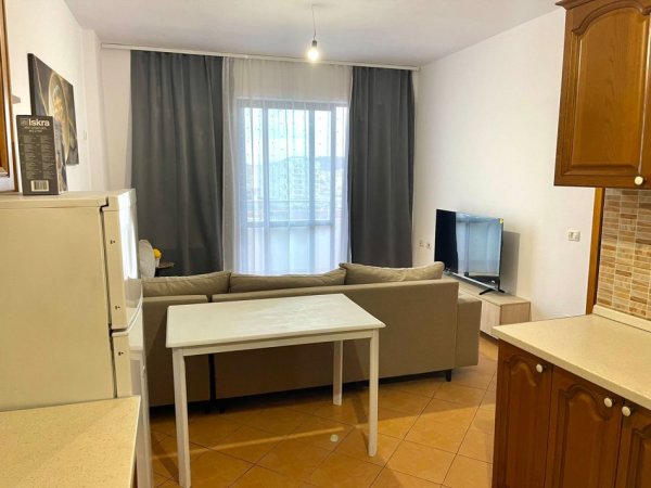 Tirane, jepet me qera apartament 2+1 Kati 7, 90 m² 550 € (Laprake, Shkolla Aleks Buda)