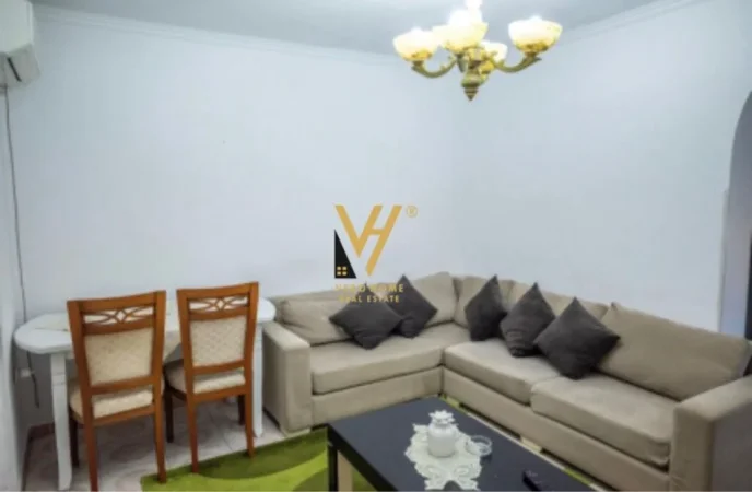 Tirane, jepet me qera apartament 3+1+Ballkon Kati 4, 80 m² 750 € (PAZARI I RI)