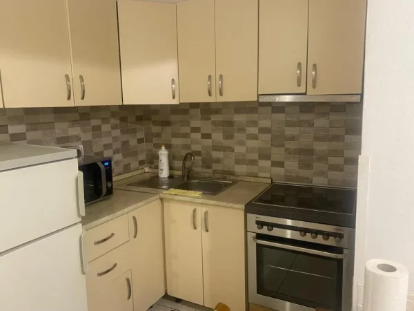 Tirane, shitet apartament 1+1 Kati 0, 54 m² 100.800 € (kupola)