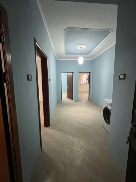 Durres, jepet me qera apartament 2+1 Kati 5, 95 m² 300 € (durres)