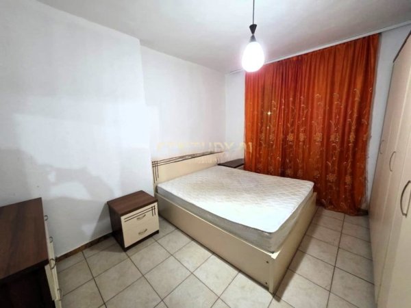 Tirane, shitet apartament 1+1 Kati 3, 57 m² 130.000 € (mine peza)