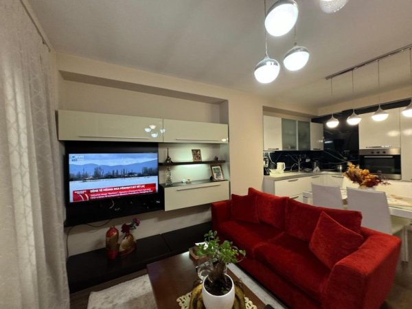 Tirane, shitet apartament 2+1 , 95 m² 205.000 € 