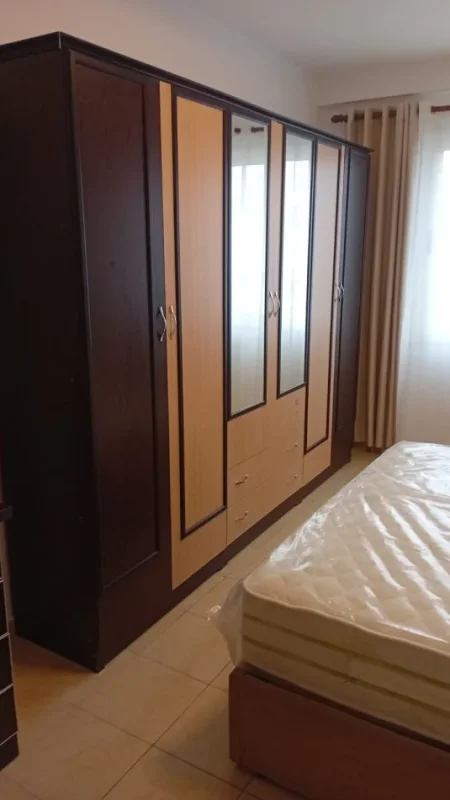 Tirane, jepet me qera apartament 1+1+Aneks+Ballkon Kati 5, 67 m² (Don Bosko)