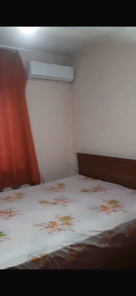 Tirane, jepet me qera apartament 1+1+Ballkon Kati 3, 53 m² 450 € (IRFAN TOMINI)
