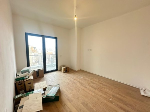 Tirane, shitet apartament 2+1 Kati 3, 103 m² 293.000 € (Rruga e Barrikadave)