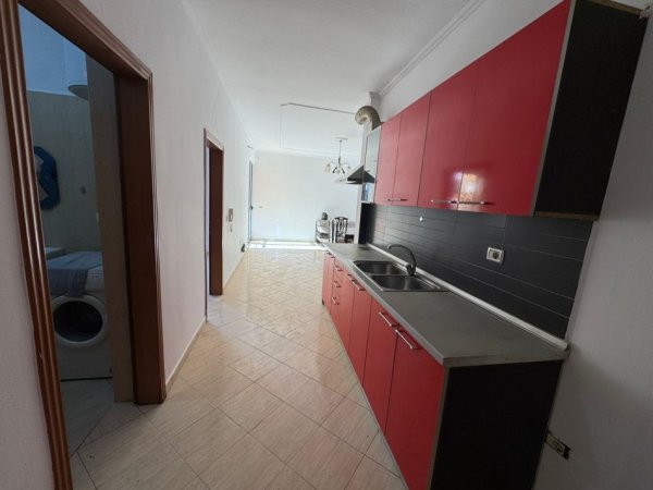 Tirane, shitet apartament 1+1 Kati 5, 61 m² 100.000 € 