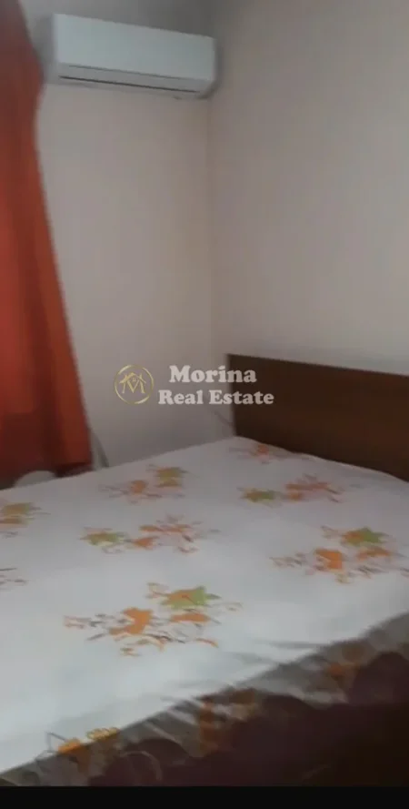 Tirane, jepet me qera apartament 1+1 Kati 3, 53 m² 450 € (Rruga e Kavajes)