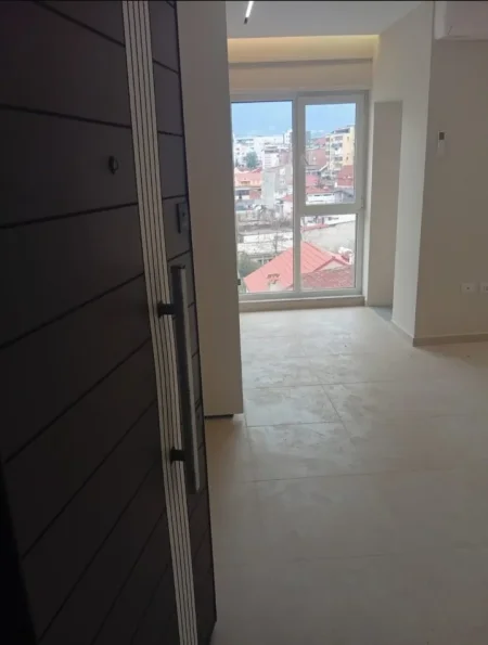 🏠 Jepet me Qera Garsoniere në 5 Maji, pas Concordit 300 €