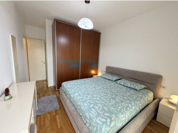 Tirane, jepet me qera apartament Kati 3, 110 m² 1.000 € 
