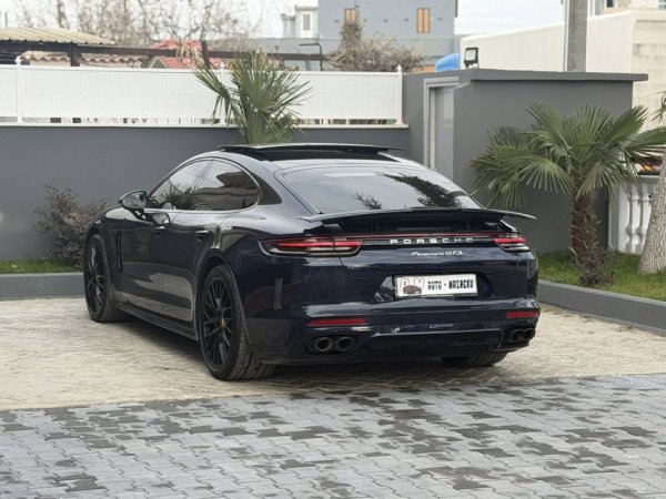Fier, shes makine PORSCHE PANAMERA GTS-4.0 BENZIN-2019-SUPER FULL OPTIONS Benzin, blu e errët automatik Kondicioner 110.000 km 1 €