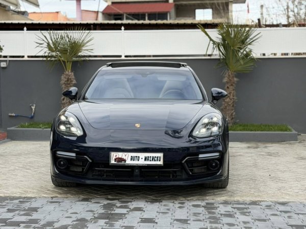 Fier, shes makine PORSCHE PANAMERA GTS-4.0 BENZIN-2019-SUPER FULL OPTIONS Benzin, blu e errët automatik Kondicioner 110.000 km 1 €