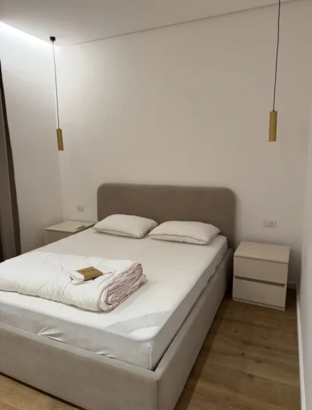 Tirane, jepet me qera apartament Kati 4, 64 m² 550 € 