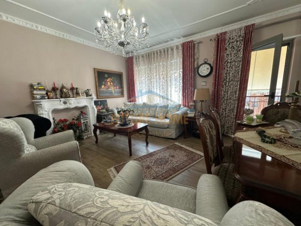 Tirane, shitet apartament 2+1+Post Parkimi Kati 5, 136 m² 480.000 € (KOMPLEKSI DELIJORGJI)