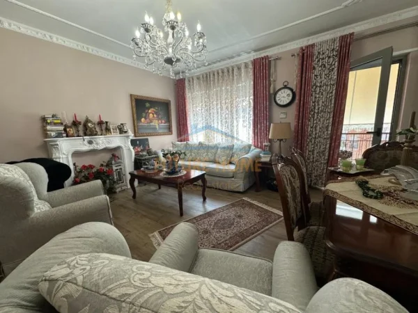 Tirane, shitet apartament 2+1+Post Parkimi Kati 5, 136 m² 480.000 € (KOMPLEKSI DELIJORGJI)