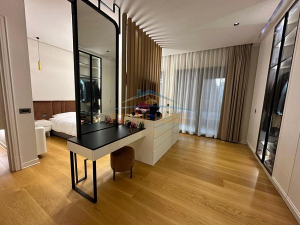 Tirane, shitet apartament 2+1+ 2Post Parkimi Kati 4, 176 m² 665.000 € (KOMPLEKSI DELIJORGJI)