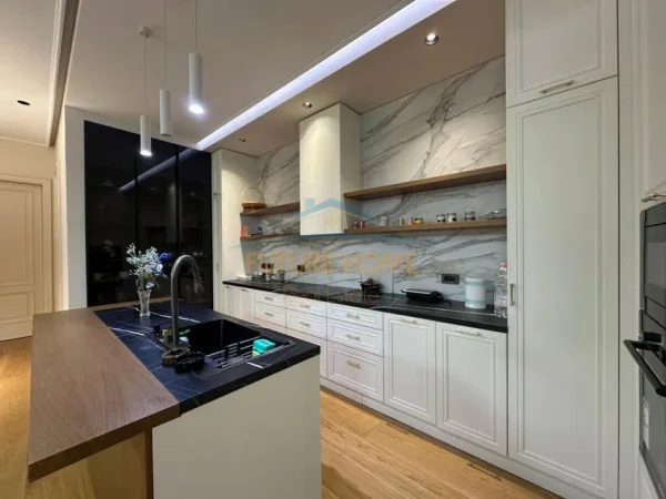 Tirane, shitet apartament 2+1+ 2Post Parkimi Kati 4, 176 m² 665.000 € (KOMPLEKSI DELIJORGJI)