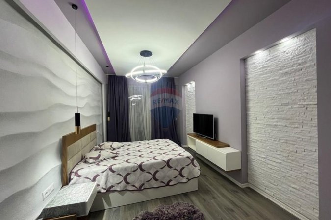 Tirane, jepet me qera apartament 2+1+Ballkon , 130 m² 1.700 € (Mine Peza)