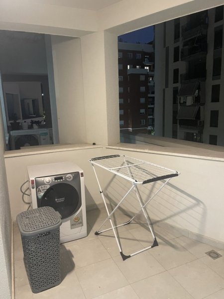 Tirane, jepet me qera apartament 1+1+Ballkon Kati 2, 70 m² 600 € (Rruga fejzi himzo River Rezidence)