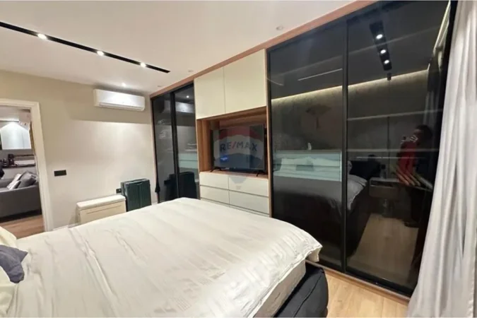 Tirane, jepet me qera apartament 2+1+Ballkon Kati 4, 110 m² 1.500 € (Shallvaret)