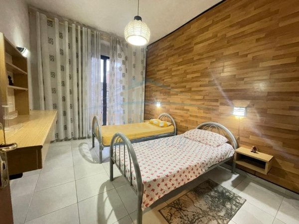 Tirane, jepet me qera apartament 1+1 Kati 6, 45 m² 415 € (Blloku)