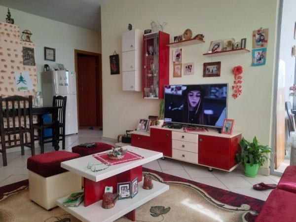 Tirane, shitet apartament 2+1 Kati 8, 80 m² 126.000 € (Yzberisht)