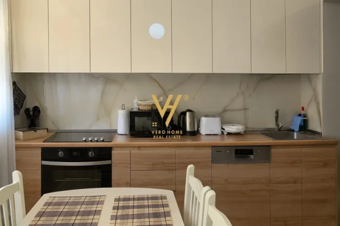 Tirane, jepet me qera apartament 1+1+Ballkon Kati 2, 65 m² 600 € (RRUGA FORTUZI)