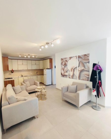 Tirane, jepet me qera apartament 2+1 Kati 4, 77 m² 600 € (MYSLYM SHYRI)