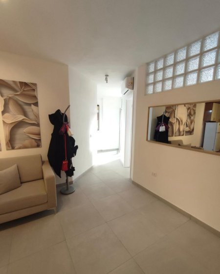 Tirane, jepet me qera apartament 2+1 Kati 4, 77 m² 600 € (MYSLYM SHYRI)