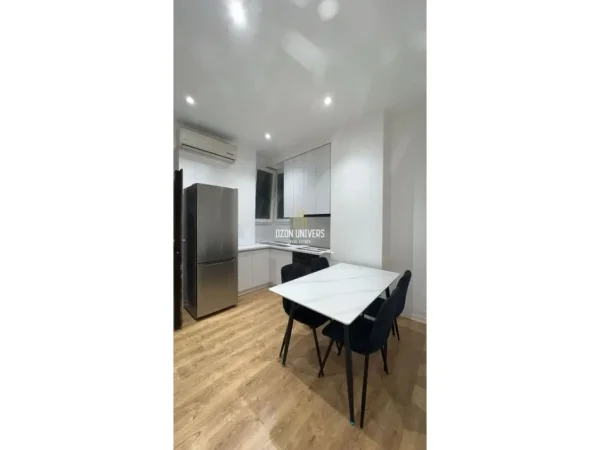 Tirane, jepet me qera garsonier Kati 0, 50 m² 600 € (Rruga e Barrikadave)