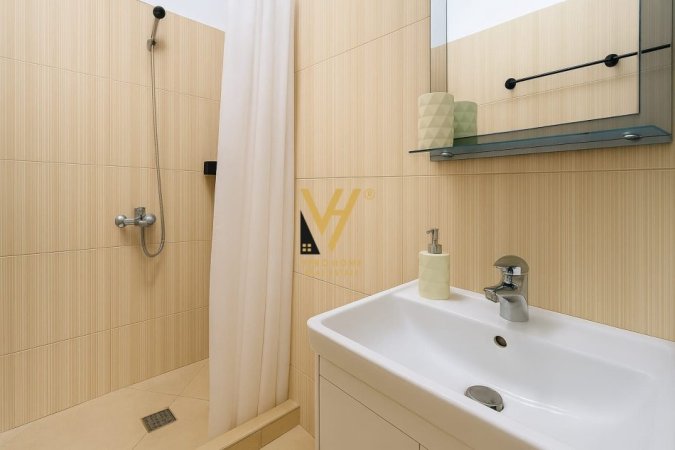 Tirane, jepet me qera apartament 2+1+Ballkon Kati 2, 75 m² 620 € (RRUGA FORTUZI)