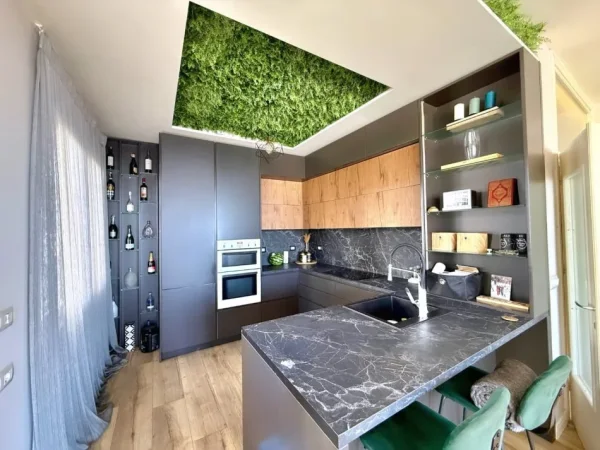 Tirane, shitet apartament 2+1 , 150 m² 285.000 € 