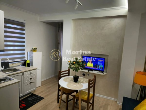 Tirane, jepet me qera apartament 1+1 Kati 5, 60 m² 600 € (Myslym Shyri)