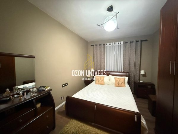 Tirane, shitet apartament 2+1+Ballkon Kati 8, 80 m² 168.000 € (Ish Fusha e Aviacionit)