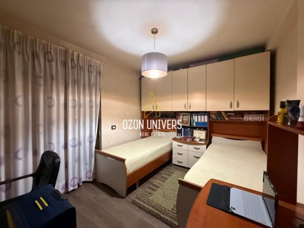 Tirane, shitet apartament 2+1+Ballkon Kati 8, 80 m² 168.000 € (Ish Fusha e Aviacionit)